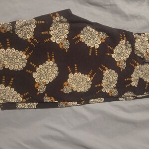 LuLaRoe Sheep Print Leggings - Black and White